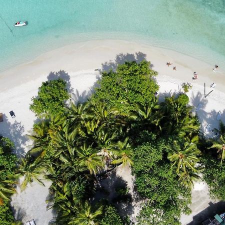 Готель Iru Maldives Тулусдгу Екстер'єр фото